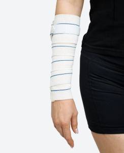 Бинт эластичный компрессионный высокой растяжимости 80мм*2м застёжка Velcro Almed